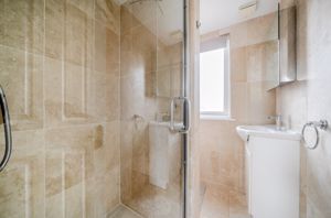 En Suite 2- click for photo gallery